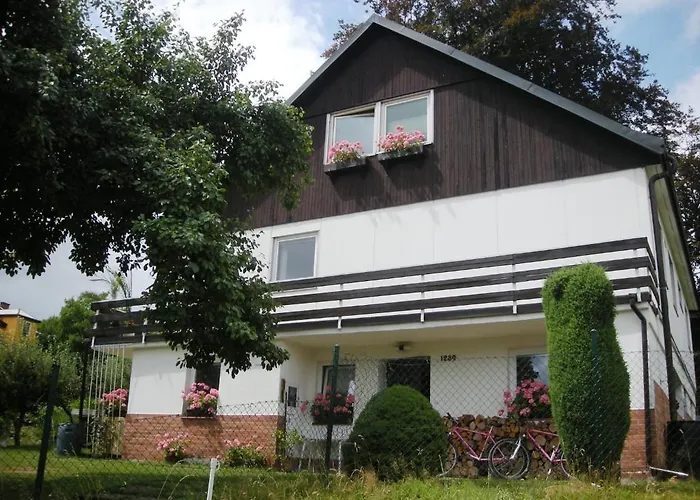 Red Tree Lägenhet *